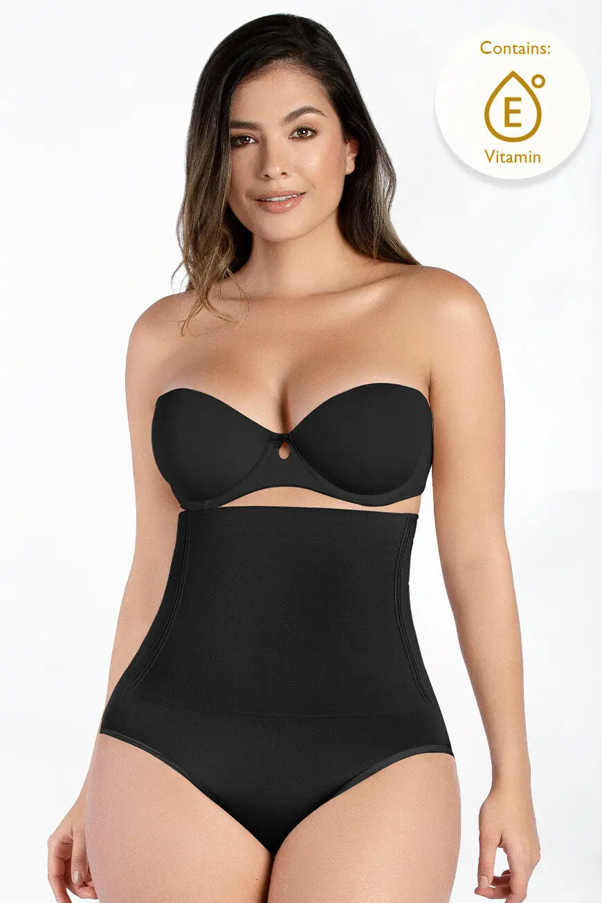 CURVEEZ Briefs Signature Control