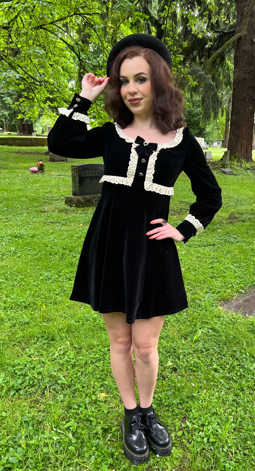Sabrina - Luscious 60s style Velvet mini dress