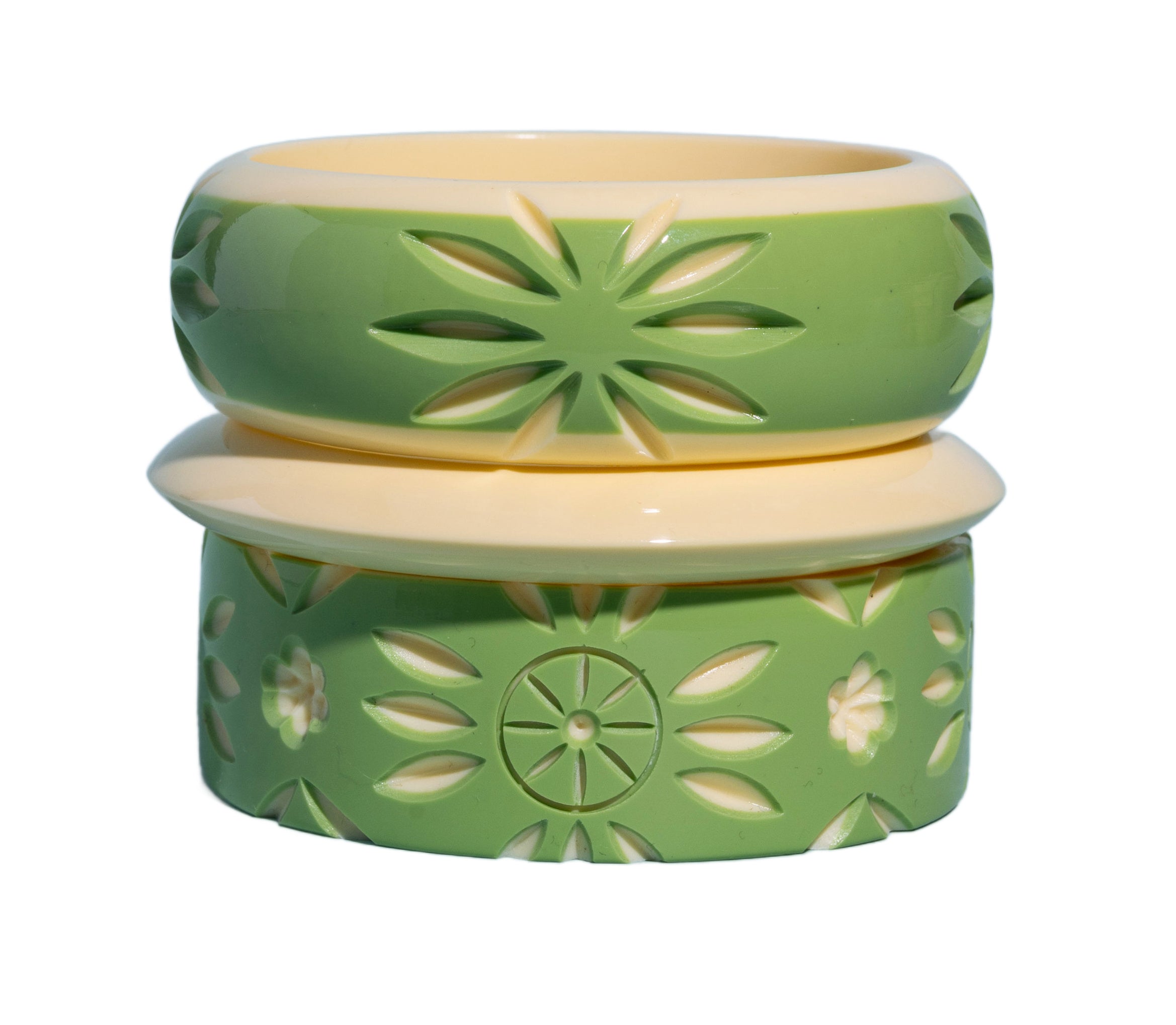 the Palm Springs Bangle Collection - the Saucer Spacer